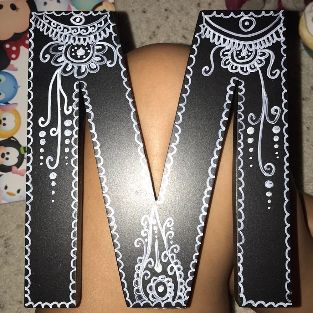 DIY M decor piece